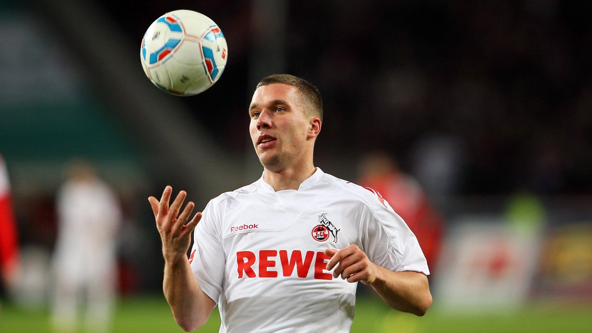 体育新闻中心推动体育产业链数字化融合项目,数字体育产业发展